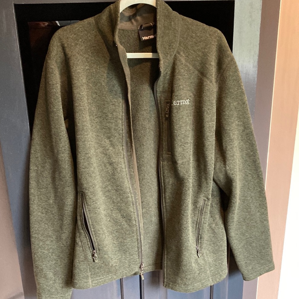 Gently worn marmot, zip up fleece size large